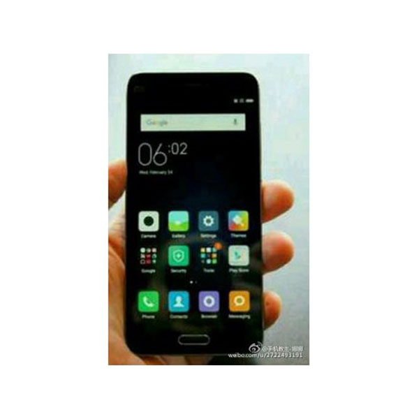 Plant Xiaomi ein Angriff aufs iPhone SE? Viel lässt sich auf dem geleakten Foto nicht erkennen. (Bild: weibo.com)